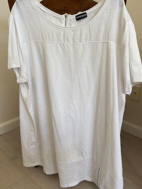European White Linen-Blend Zip Dress